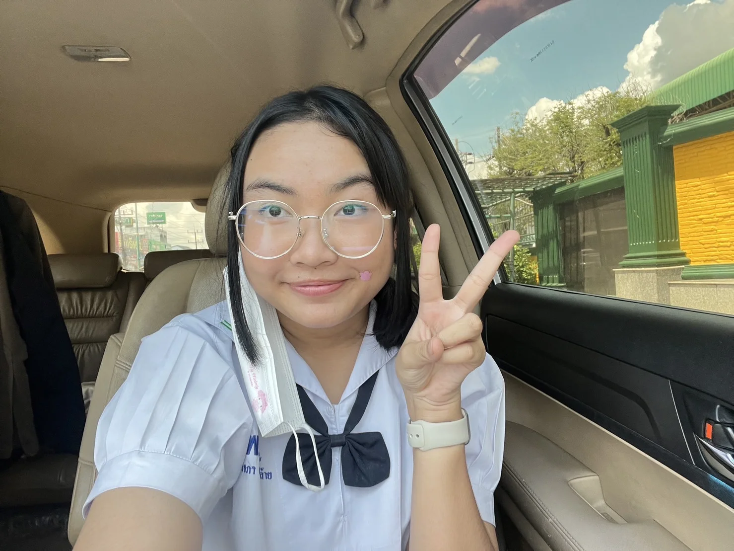 พี่ ๆ สอนดีมากค่ะ มีแบบฝึกหัดและโจทย์เยอะมาก ทำให้เราเจอโจทย์หลางหลายแนว