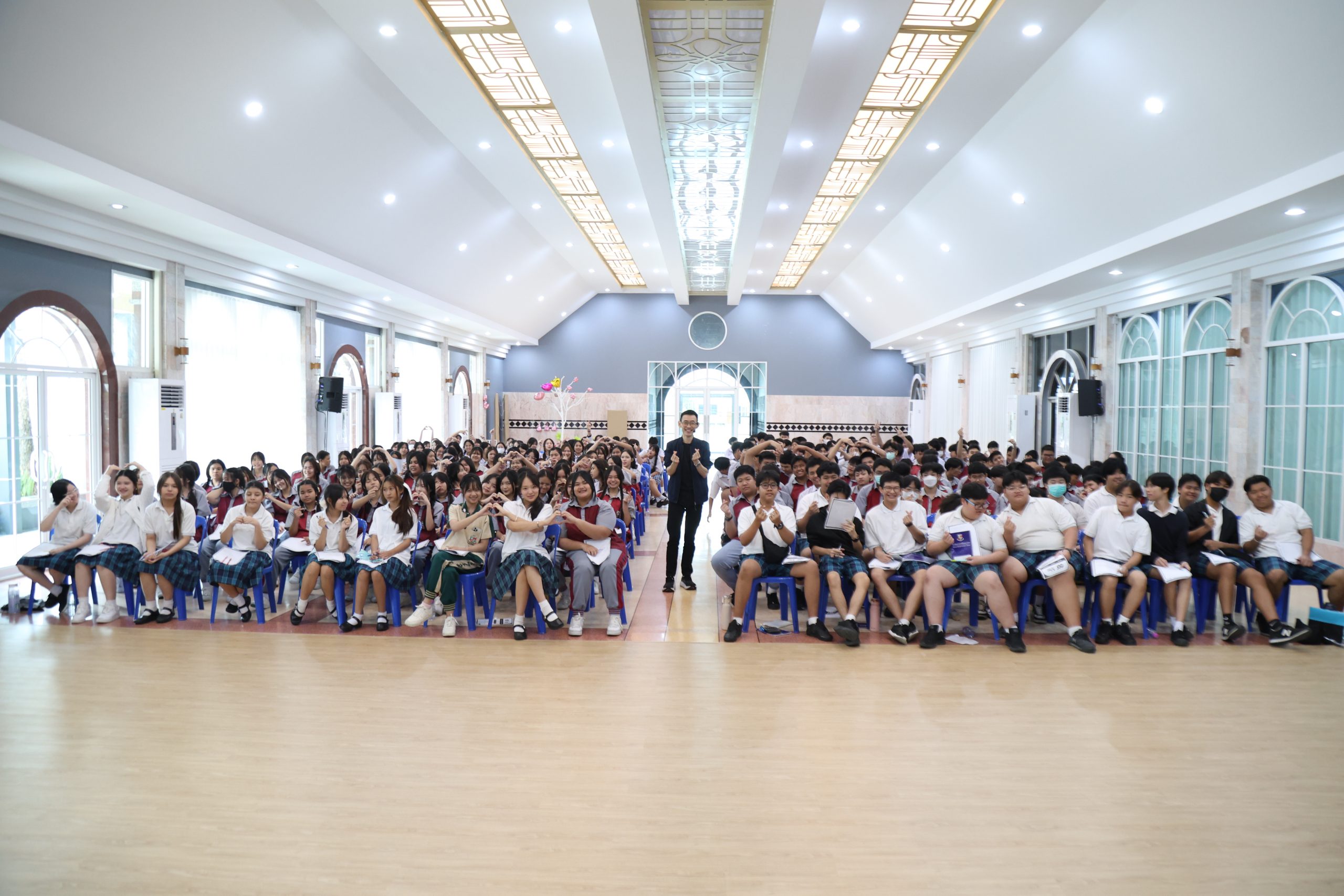 ภาพบรรยากาศกิจกรรม คณิตศาตร์ O-NET ม.3 ณ โรงเรียนสารสาสน์วิเทศบางบอน โดย “พี่กอล์ฟ เดอะเบรน” - 01