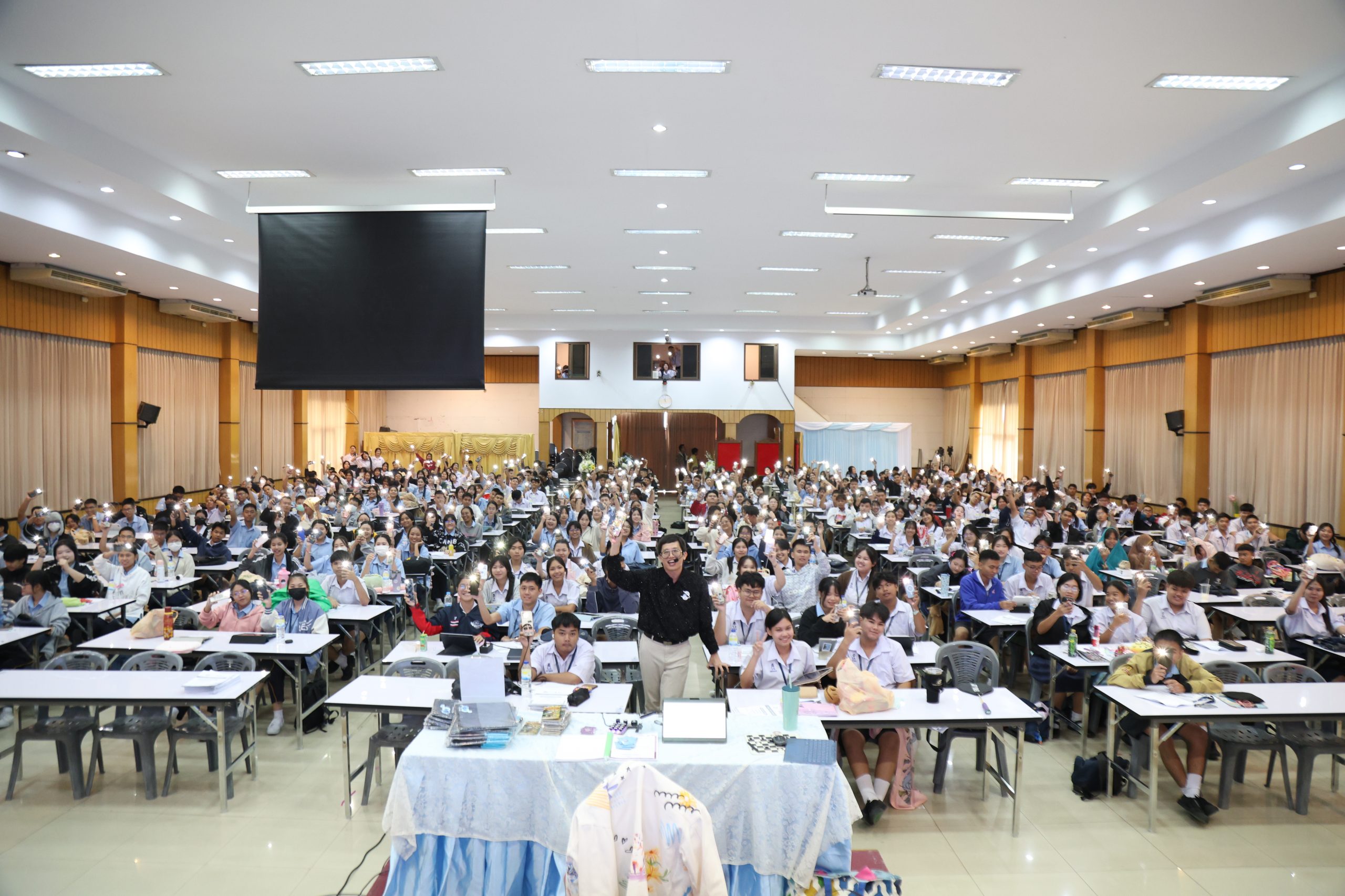 ภาพบรรยากาศกิจกรรม TGAT PART2 และ PART3 ม.6 ณ โรงเรียนวัดราชโอรส โดย “พี่ยู เดอะเบรน” - 01