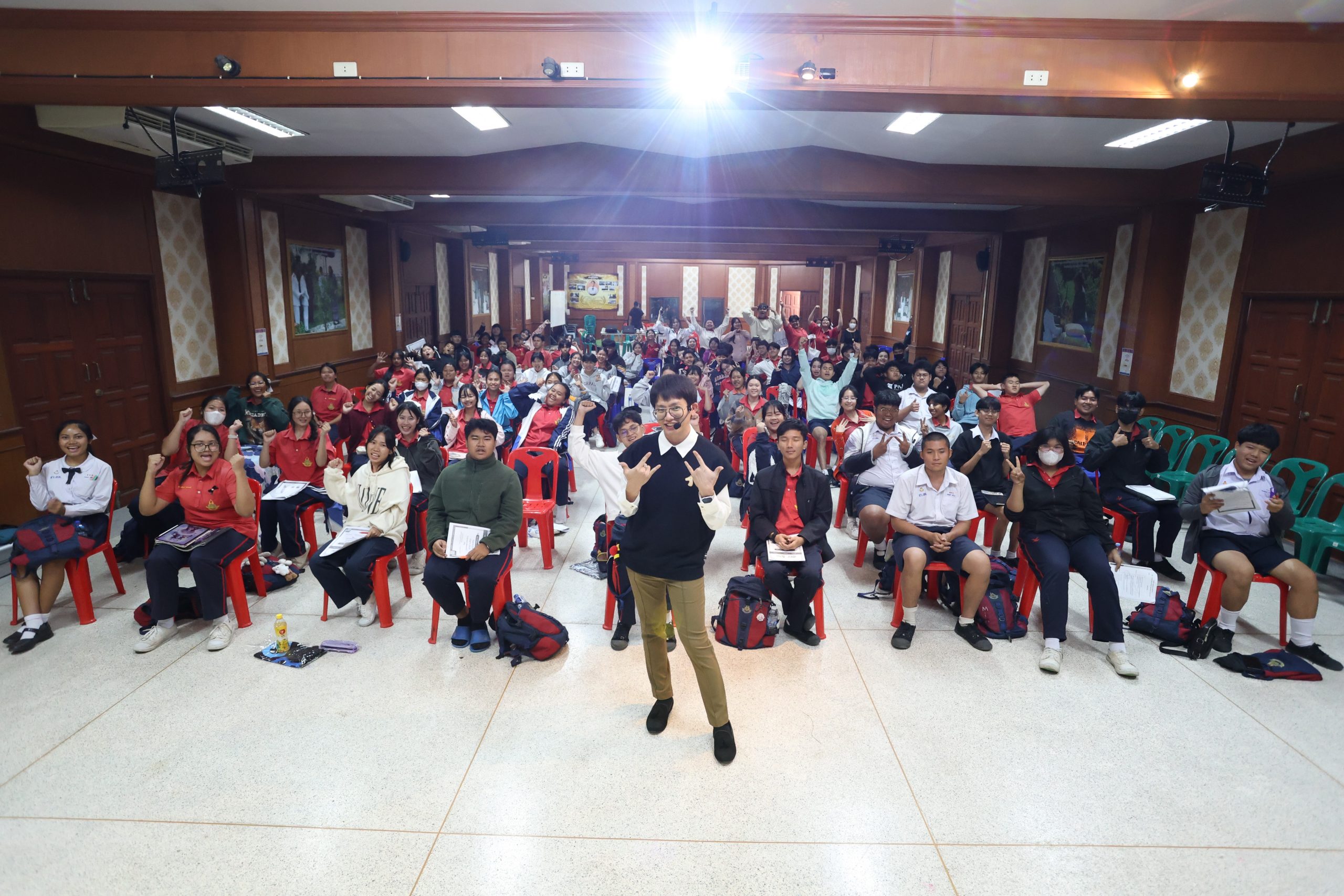 ภาพบรรยากาศกิจกรรมติว TGAT PART2 & 3 ม.6 ณ โรงเรียนเฉลิมพระเกียรติสมเด็จพระศรีนครินทร์โดย “พี่ยู และ พี่เอ๋ - เดอะเบรน” - 01