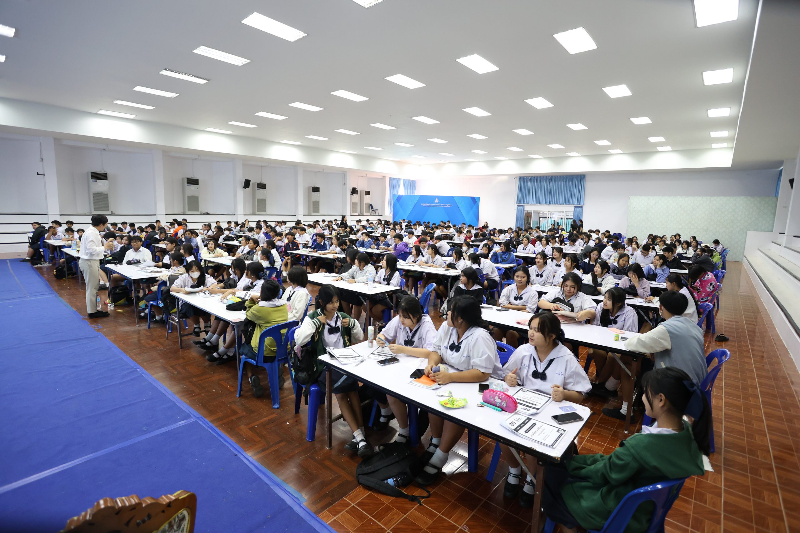 ภาพบรรยากาศกิจกรรมติว O-net,A-Level ณ โรงเรียนทีปังกรวิทยาพัฒน์ (ทวีวัฒนา) ในพระราชูปถัมภ์ฯ “พี่ยู - เดอะเบรน” - 23