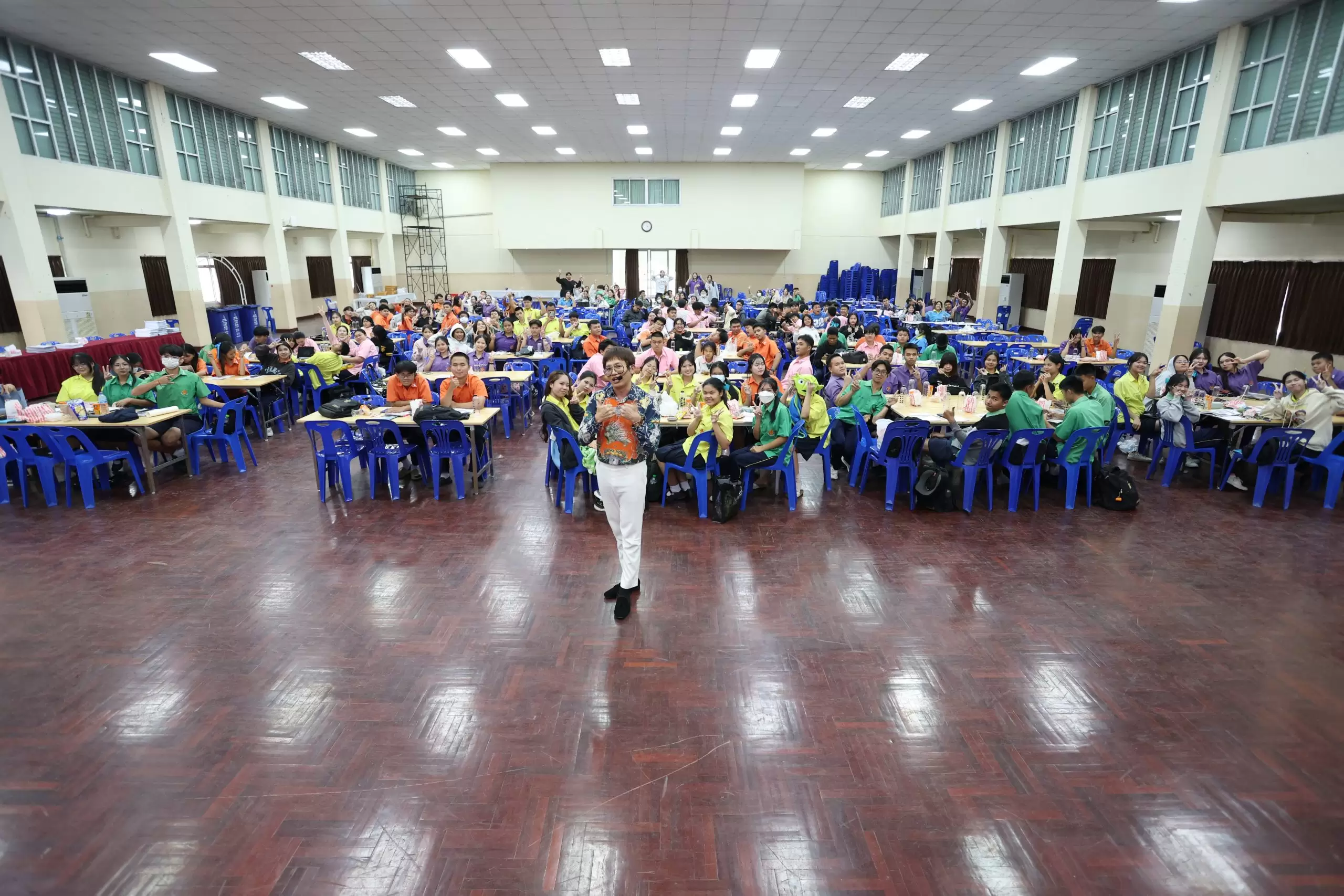 ภาพบรรยากาศกิจกรรมติวภาษาไทย A-Level ม.6 ณ โรงเรียนฤทธิยะวรรณาลัย 2 โดย “พี่ยู - เดอะเบรน” - 01