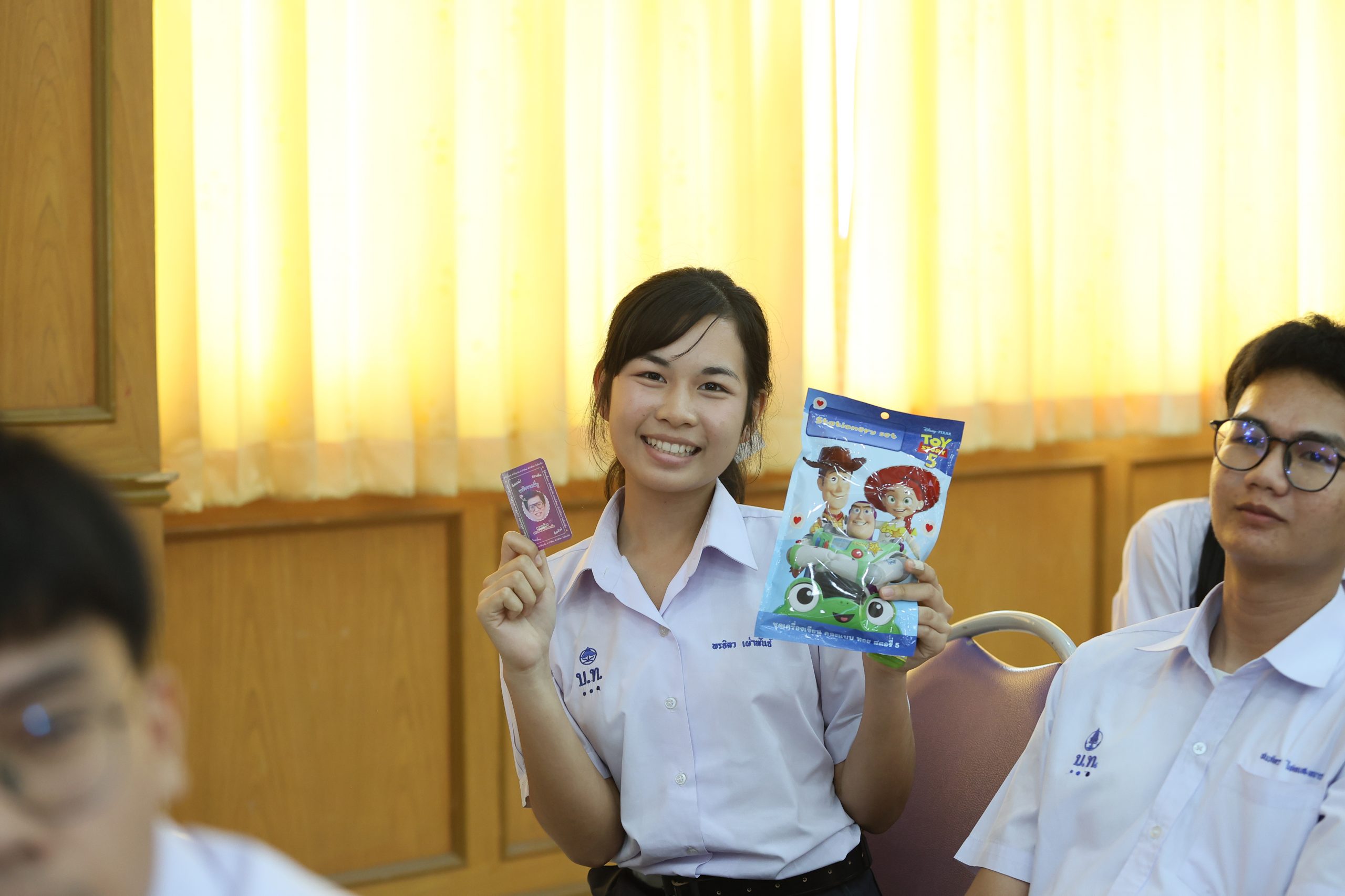 ภาพบรรยากาศกิจกรรมติว Road show TCAS ร่วมกับ BEM ณ โรงเรียนบางบัวทอง โดย “พี่ยู - เดอะเบรน” - 08