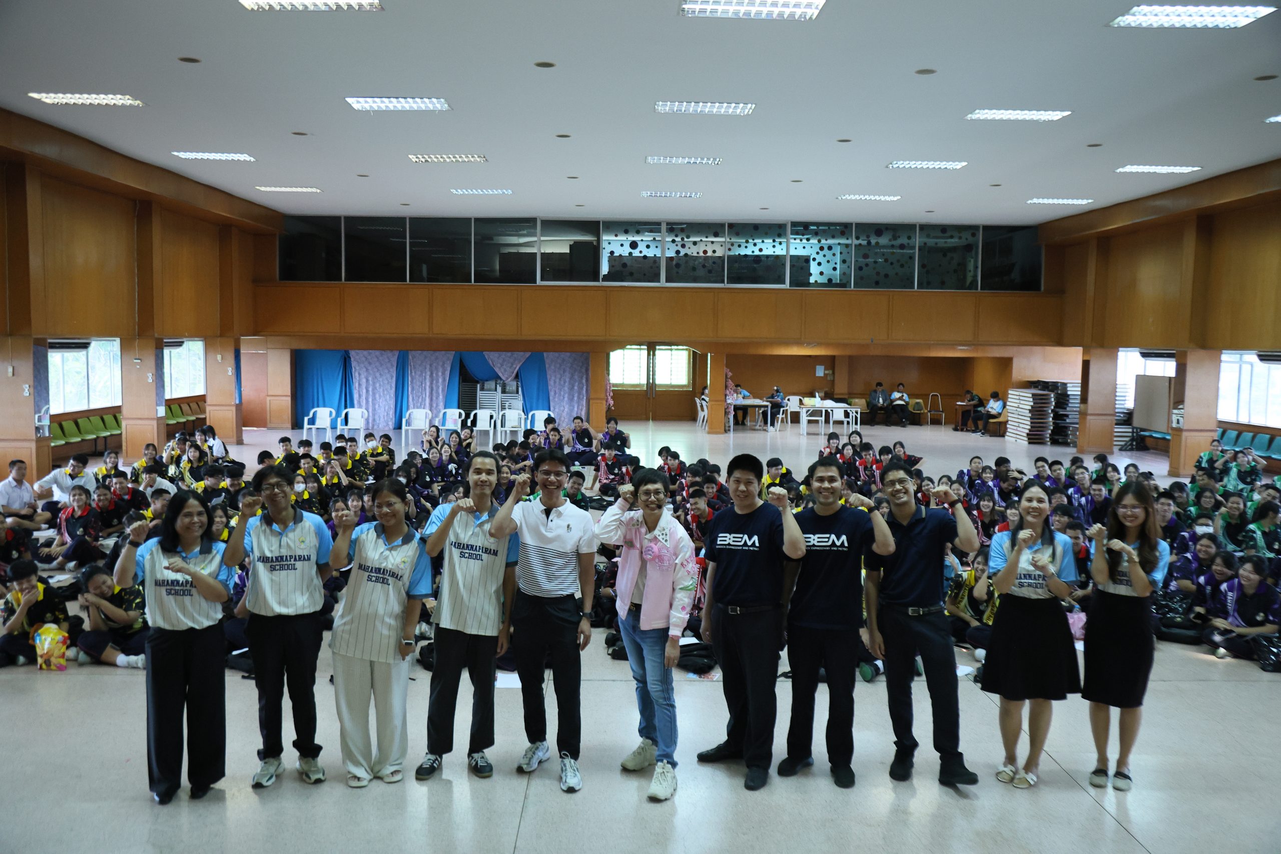 ภาพบรรยากาศกิจกรรมติว Road show TCAS ร่วมกับ BEM ณ โรงเรียนมหรรณพาราม โดย “พี่ยู - เดอะเบรน” - 12