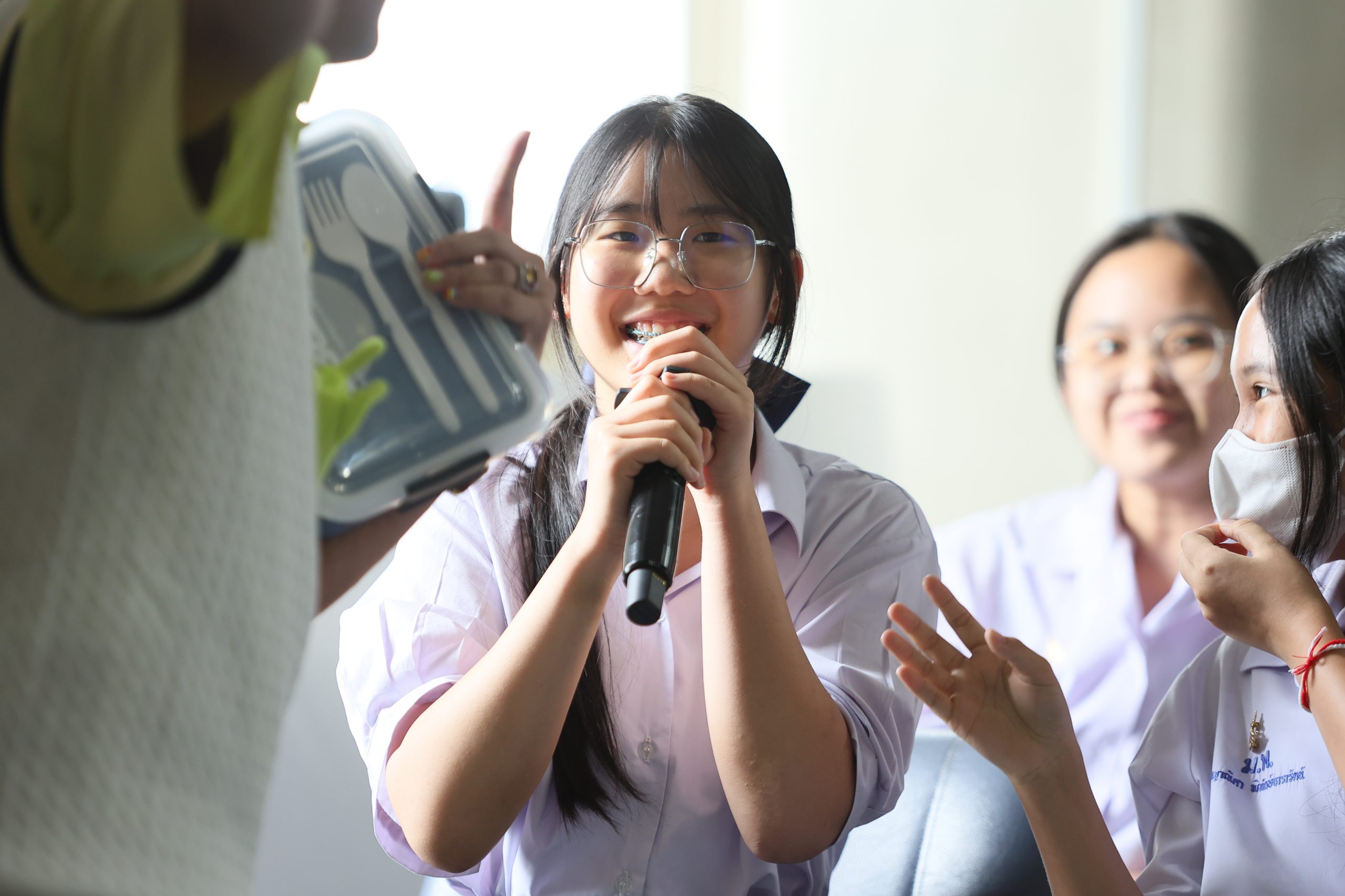ภาพบรรยากาศกิจกรรมติว Road show TCAS ร่วมกับ BEM ณ โรงเรียนสายปัญญา ในพระบรมราชินูปถัมภ์ โดย “พี่ยู - เดอะเบรน” - 03