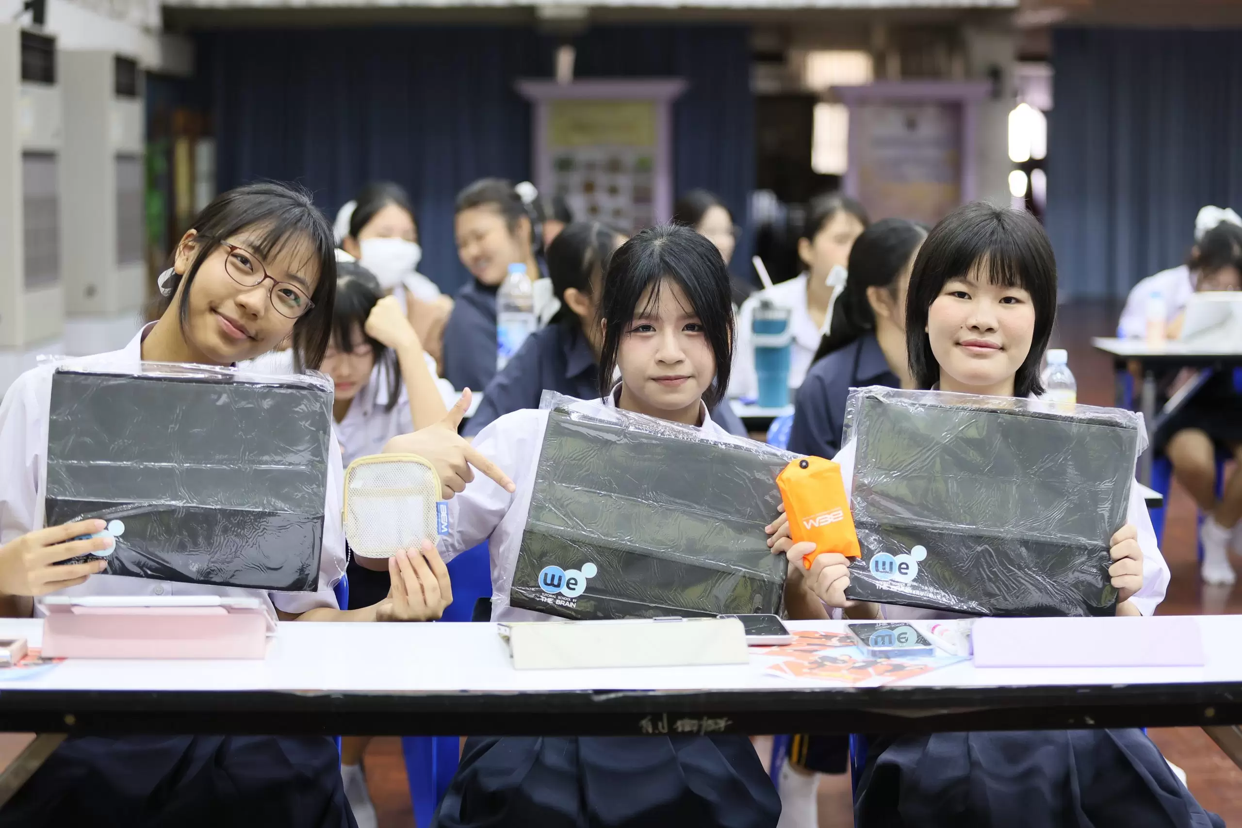 ภาพบรรยากาศกิจกรรมติว Road show TCAS ร่วมกับ BEM ณ โรงเรียนสายปัญญา ในพระบรมราชินูปถัมภ์ โดย “พี่ยู - เดอะเบรน” - 09