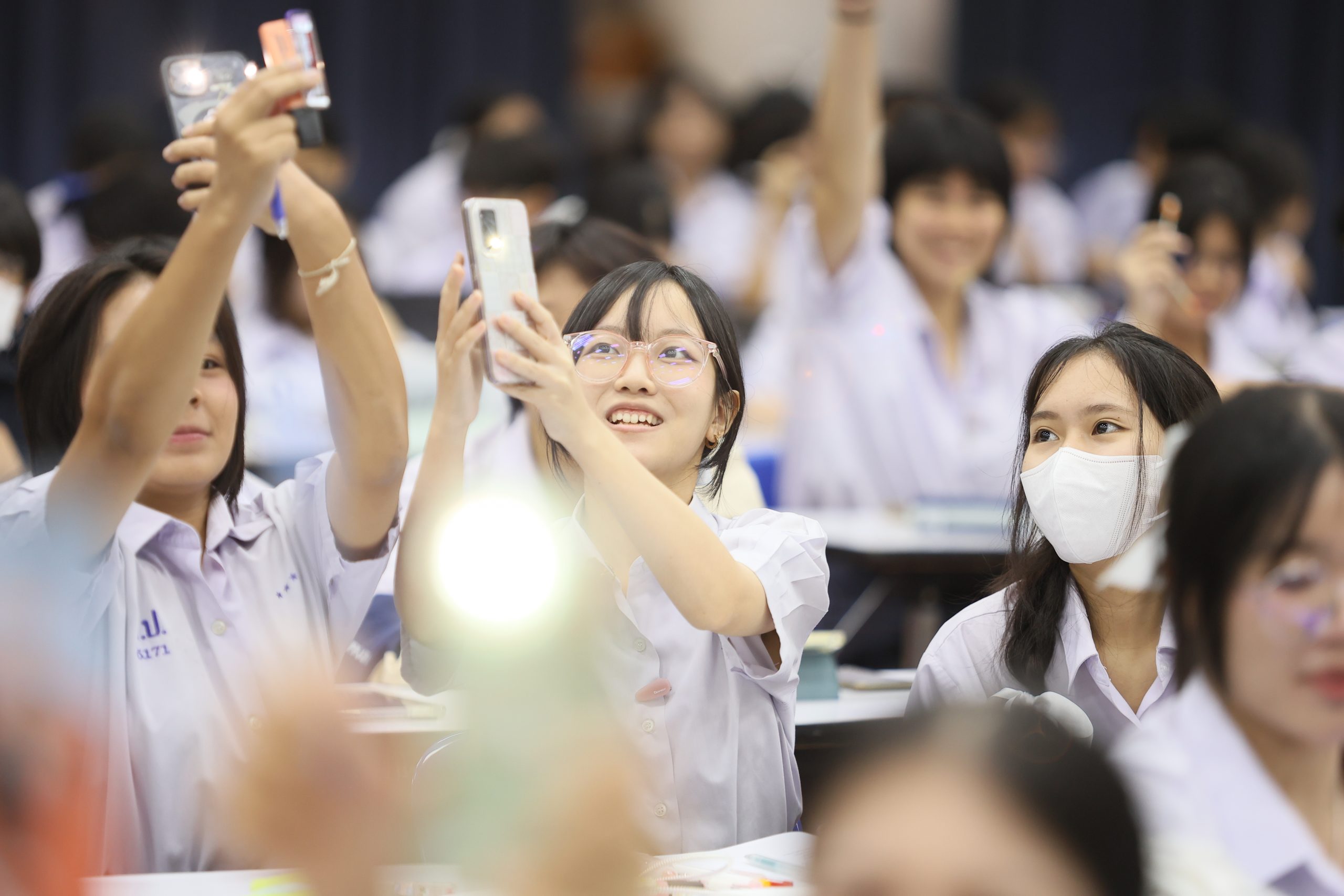 ภาพบรรยากาศกิจกรรมติว Road show TCAS ร่วมกับ BEM ณ โรงเรียนสายปัญญา ในพระบรมราชินูปถัมภ์ โดย “พี่ยู - เดอะเบรน” - 12