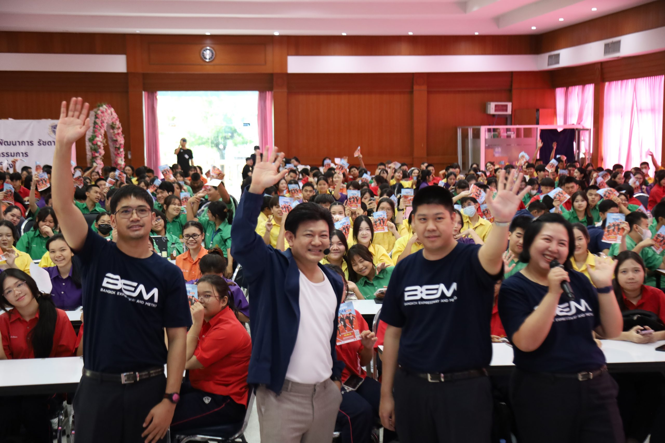 ภาพบรรยากาศกิจกรรมติว Road show TCAS ร่วมกับ BEM ณ โรงเรียนเตรียมอุดมศึกษาพัฒนาการ รัชดา โดย “พี่เอ๋ - เดอะเบรน” - 11