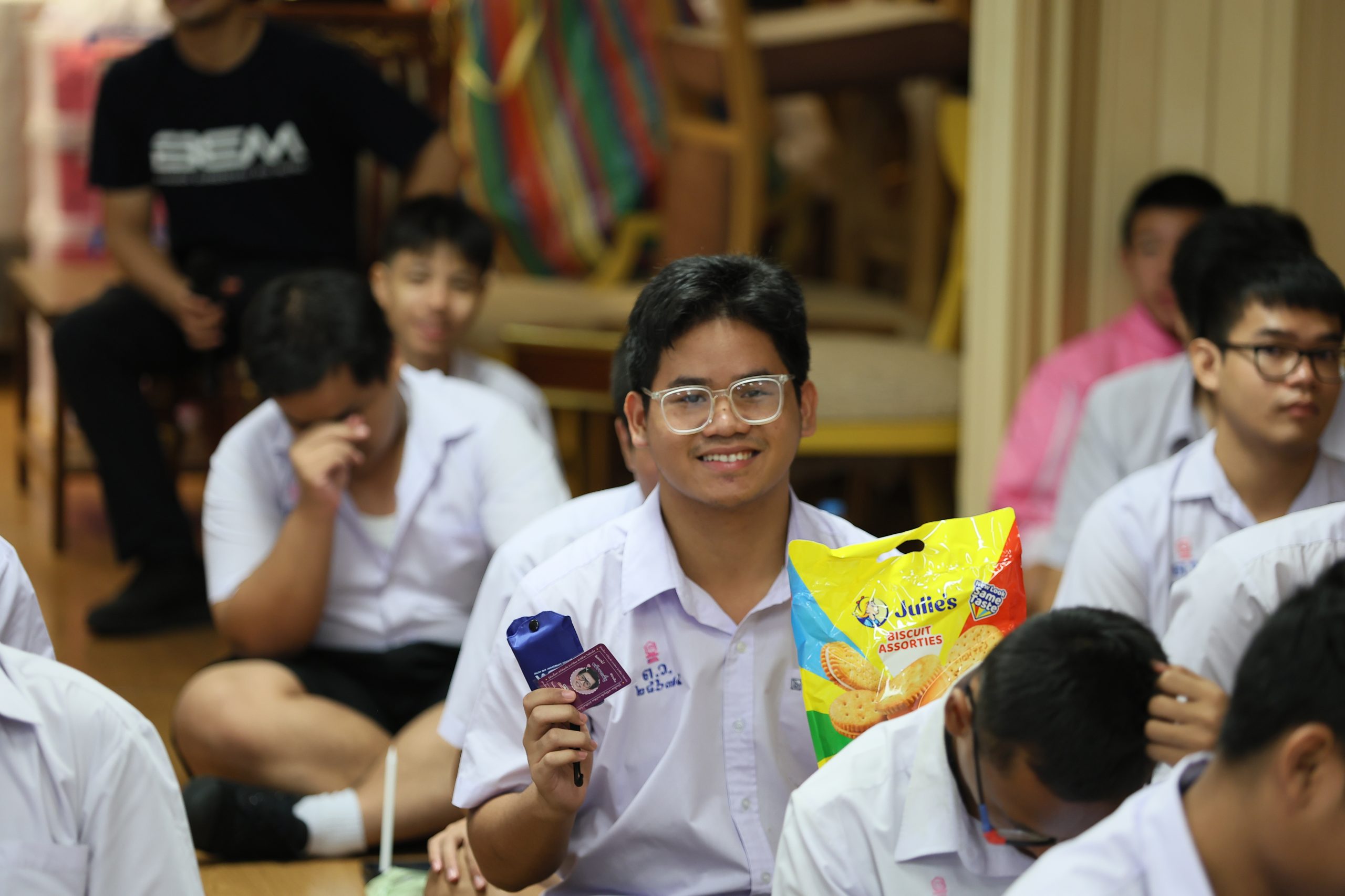 ภาพบรรยากาศกิจกรรมติว Road show TCAS ร่วมกับ BEM ณ โรงเรียนไตรมิตรวิทยาลัย โดย “พี่ยู - เดอะเบรน” - 05