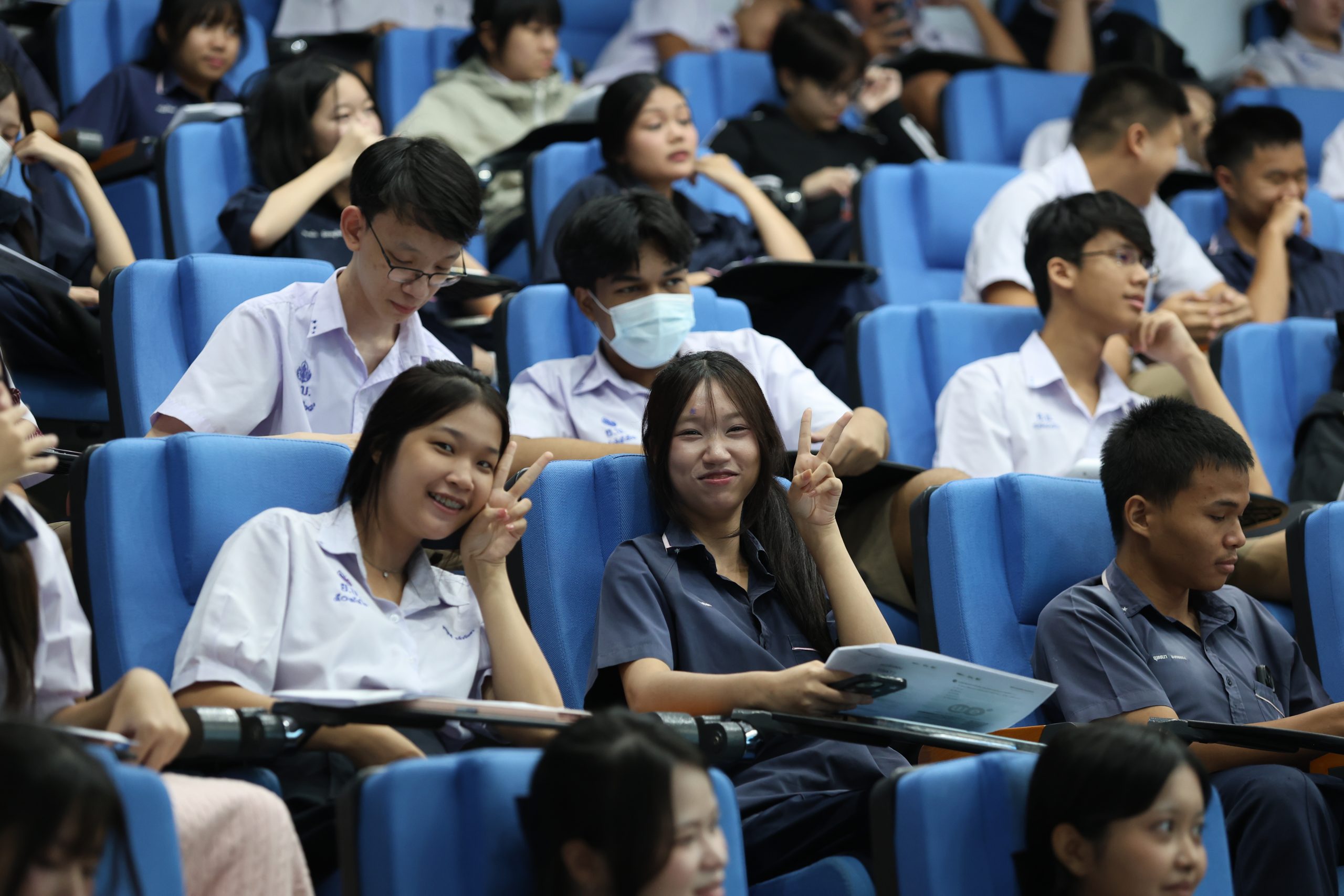 ภาพบรรยากาศกิจกรรมติว Road show TCAS ร่วมกับ BEM ณ โรงเรียนโยธินบูรณะ โดย “พี่ยู - เดอะเบรน” - 04