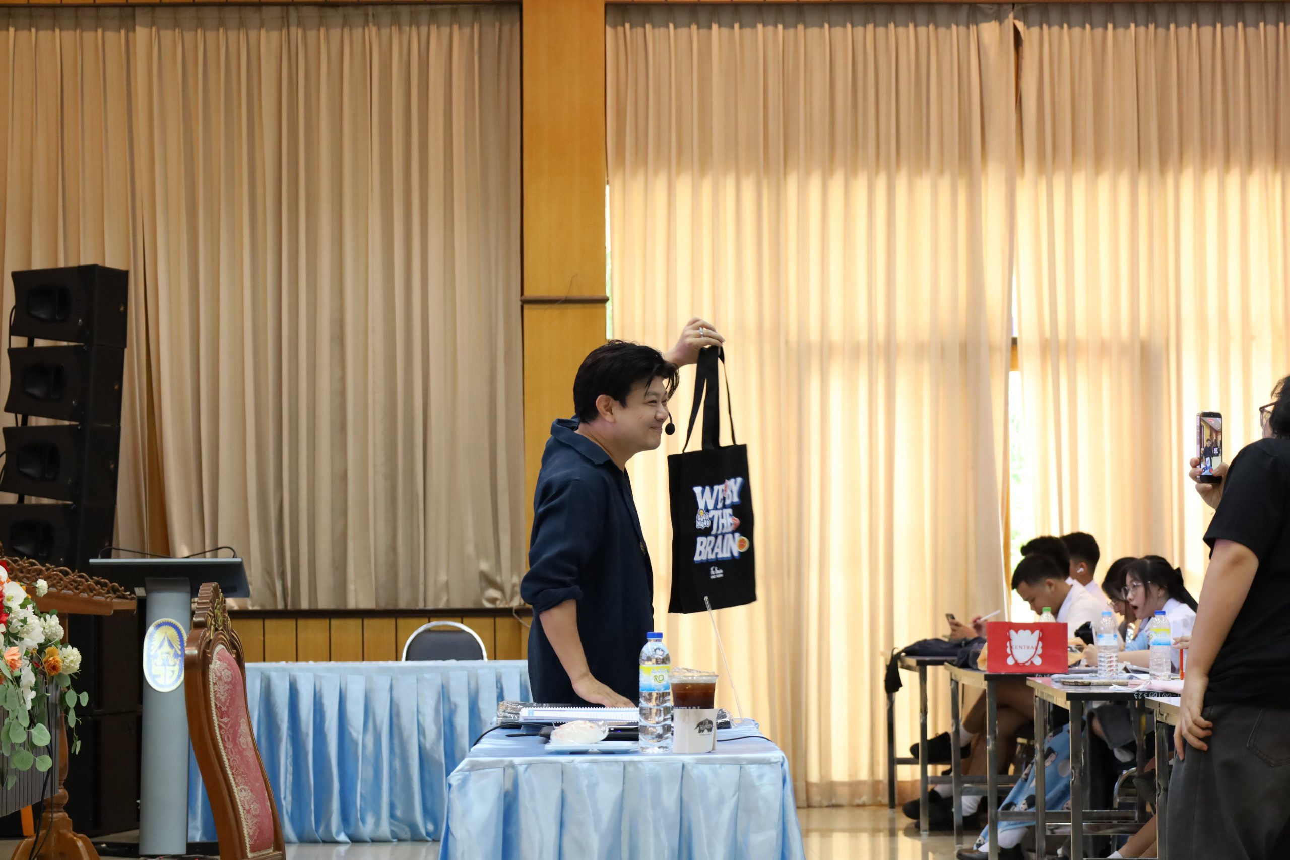 ภาพบรรยากาศกิจกรรมติวTGAT Part2และ3 ณ โรงเรียนวัดราชโอรส โดย “พี่ยู - เดอะเบรน , พี่เอ๋ - เดอะเบรน” - 25