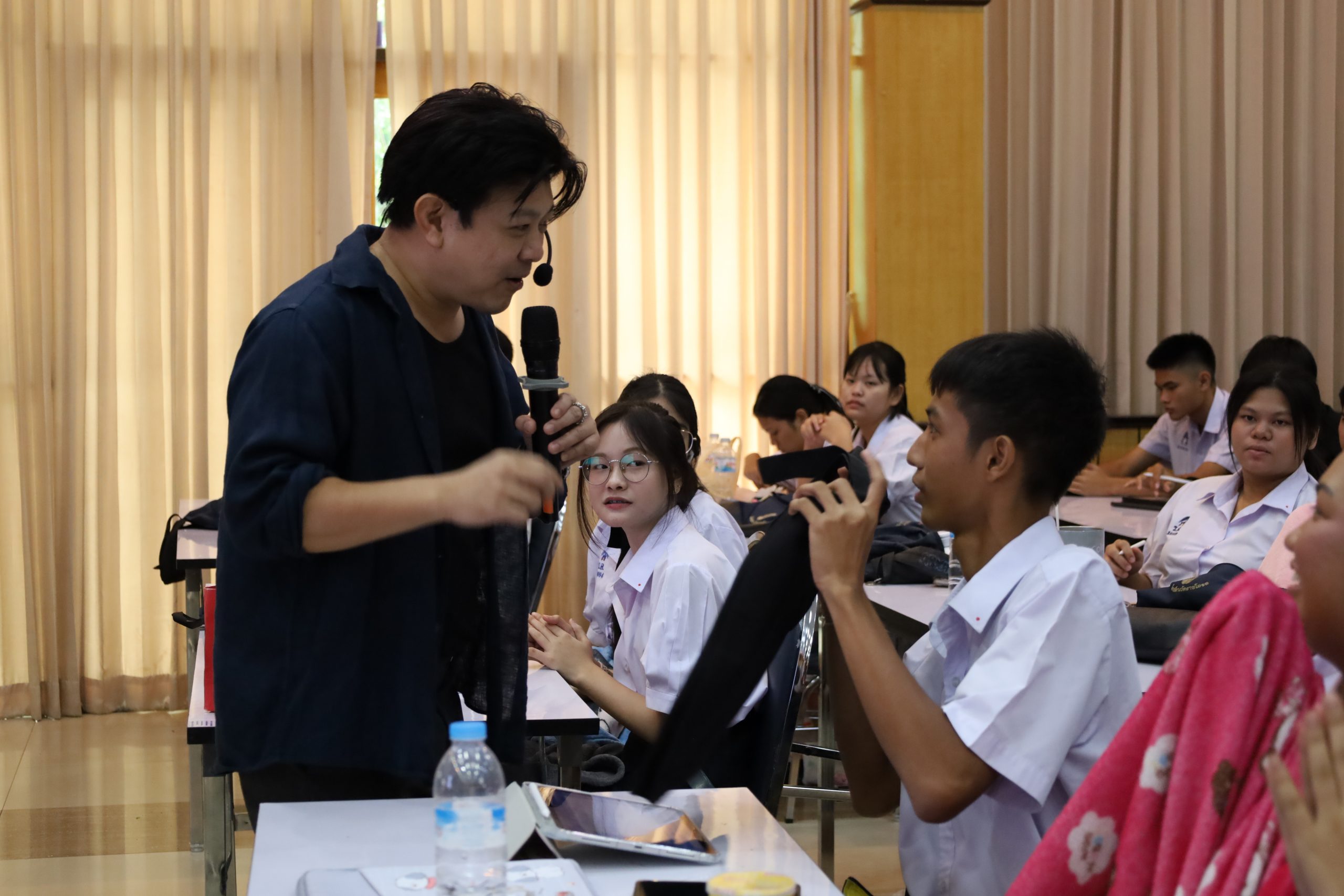 ภาพบรรยากาศกิจกรรมติวTGAT Part2และ3 ณ โรงเรียนวัดราชโอรส โดย “พี่ยู - เดอะเบรน , พี่เอ๋ - เดอะเบรน” - 29
