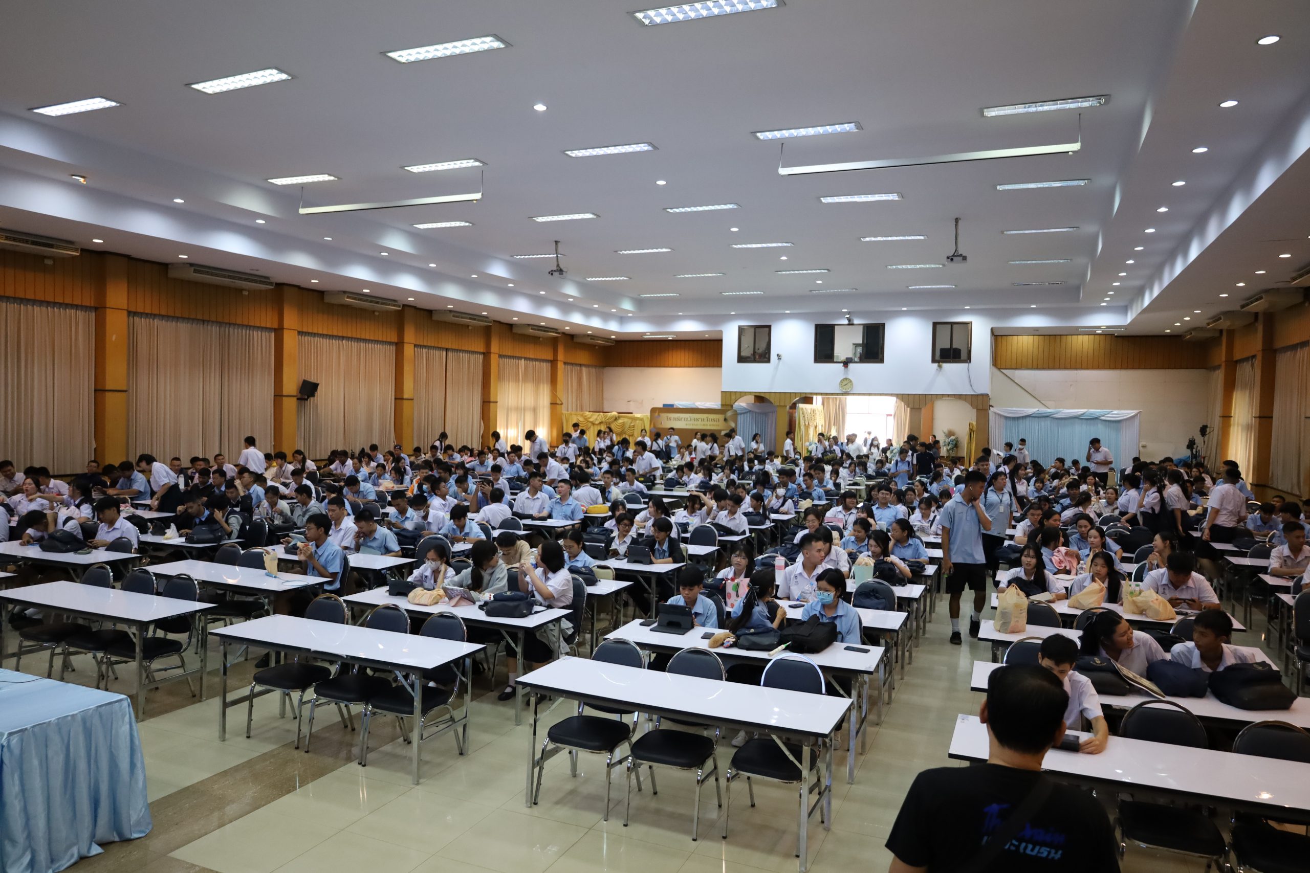 ภาพบรรยากาศกิจกรรมติวTGAT Part2และ3 ณ โรงเรียนวัดราชโอรส โดย “พี่ยู - เดอะเบรน , พี่เอ๋ - เดอะเบรน” - 30
