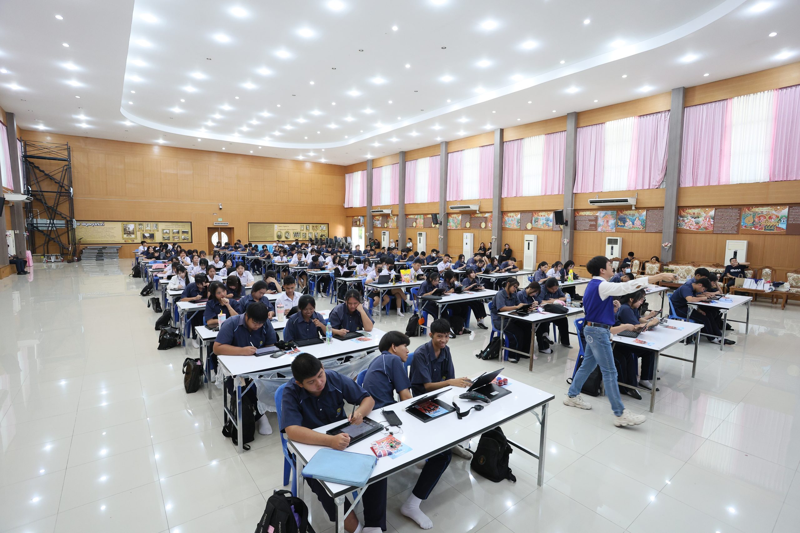 ภาพบรรยากาศกิจกรรมติว Road show TCAS ร่วมกับ BEM ณ โรงเรียนพิบูลอุปถัมภ์ โดย “พี่ยู - เดอะเบรน” - 12