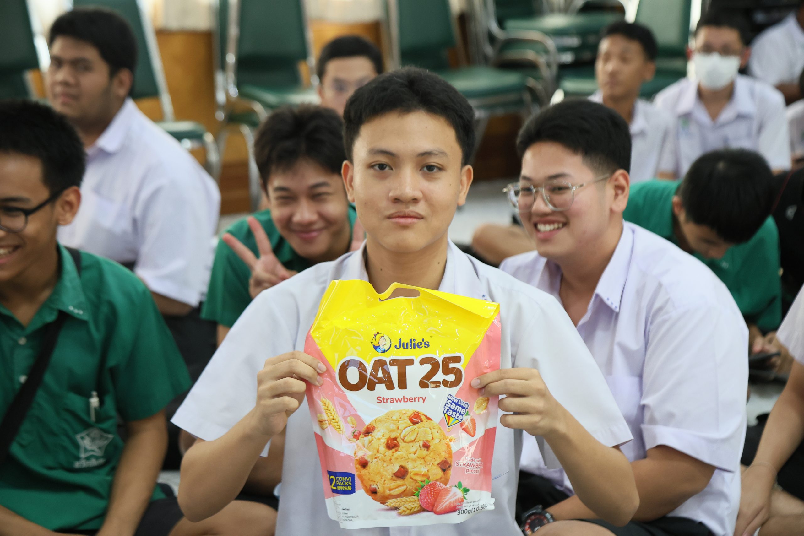 ภาพบรรยากาศกิจกรรมติว Road show TCAS ร่วมกับ BEM ณ โรงเรียนทวีธาภิเศก โดย “พี่ยู - เดอะเบรน” - 03