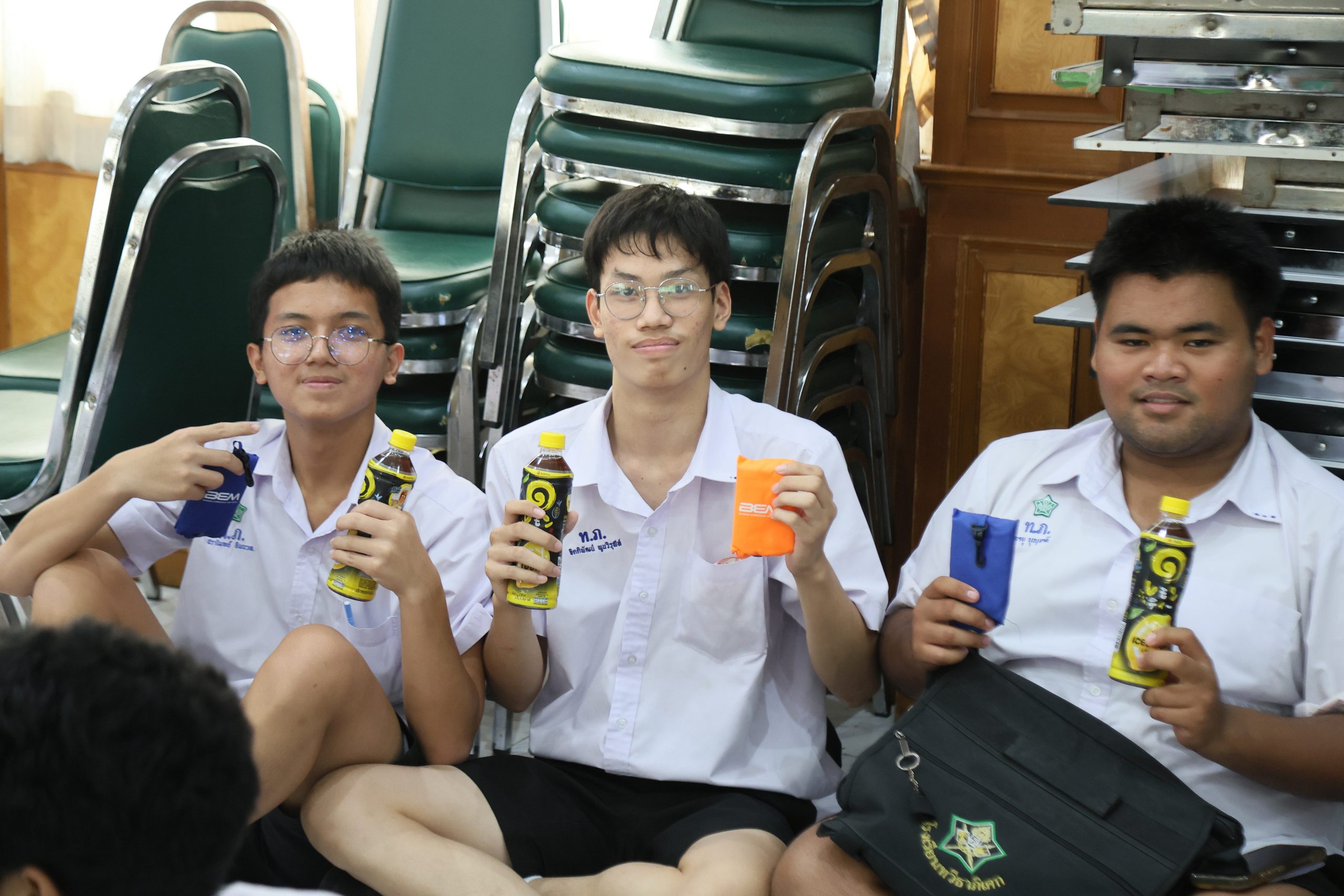 ภาพบรรยากาศกิจกรรมติว Road show TCAS ร่วมกับ BEM ณ โรงเรียนทวีธาภิเศก โดย “พี่ยู - เดอะเบรน” - 06